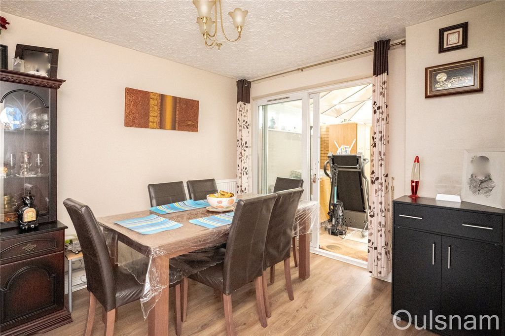 Property photo 3 of 16 Picture No. 05