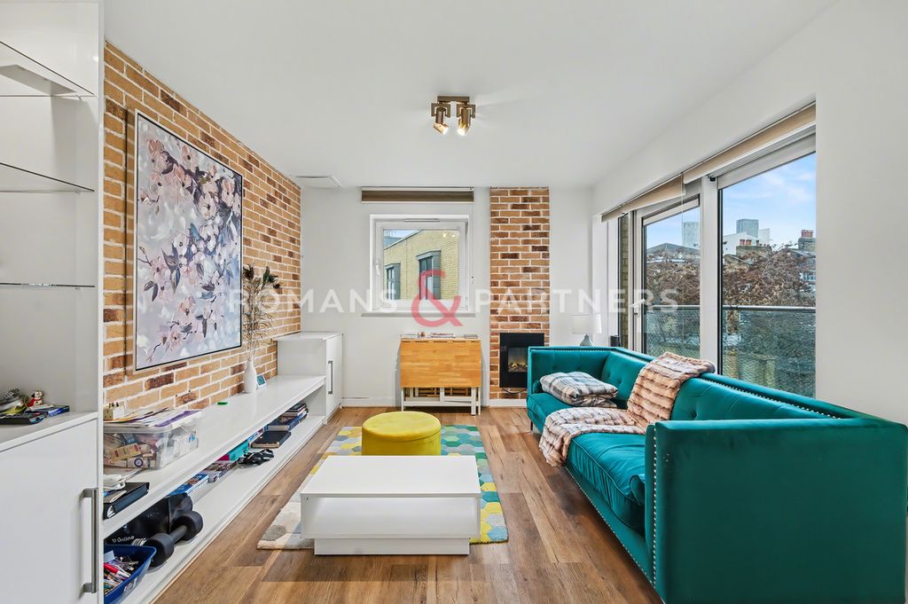 Property photo 2 of 12