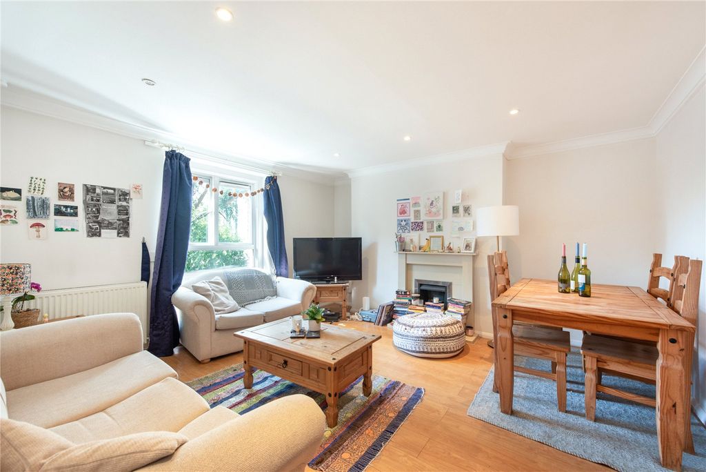 Property photo 1 of 11 Picture No. 05