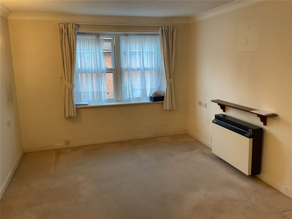 Property photo 3 of 27 Picture No. 04