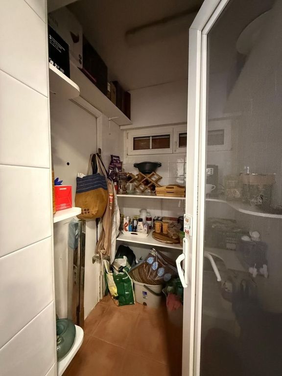 Property photo 2 of 37