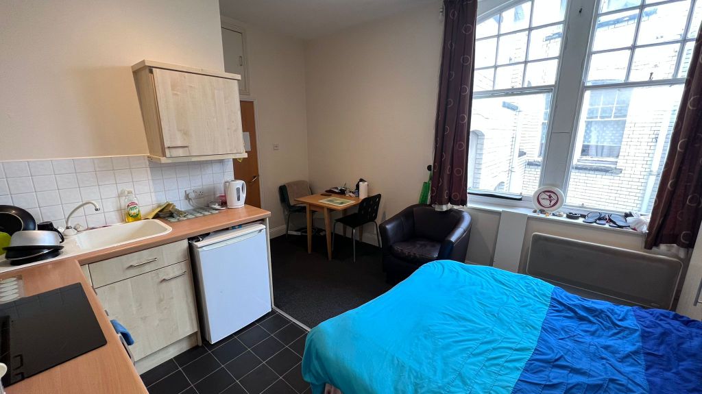 Property photo 2 of 4