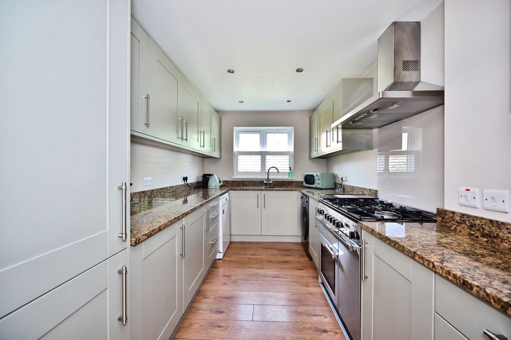 Property photo 2 of 19 Pbox-Img.Jpg