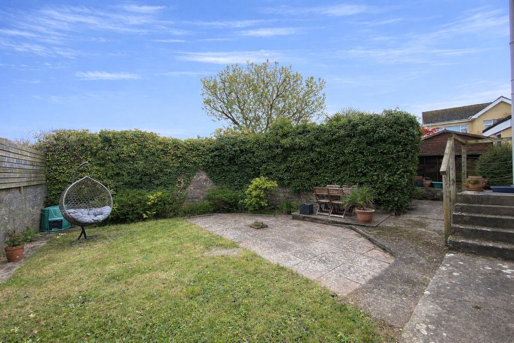 Property photo 1 of 22 Picture No. 08