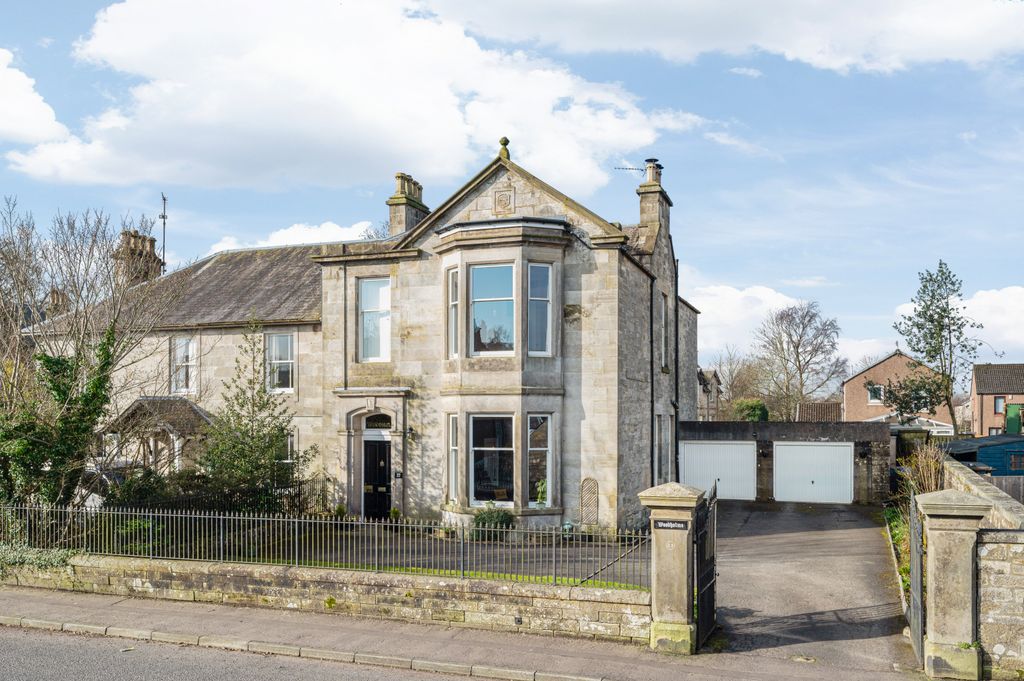 Property photo 1 of 50 Primary Property Image