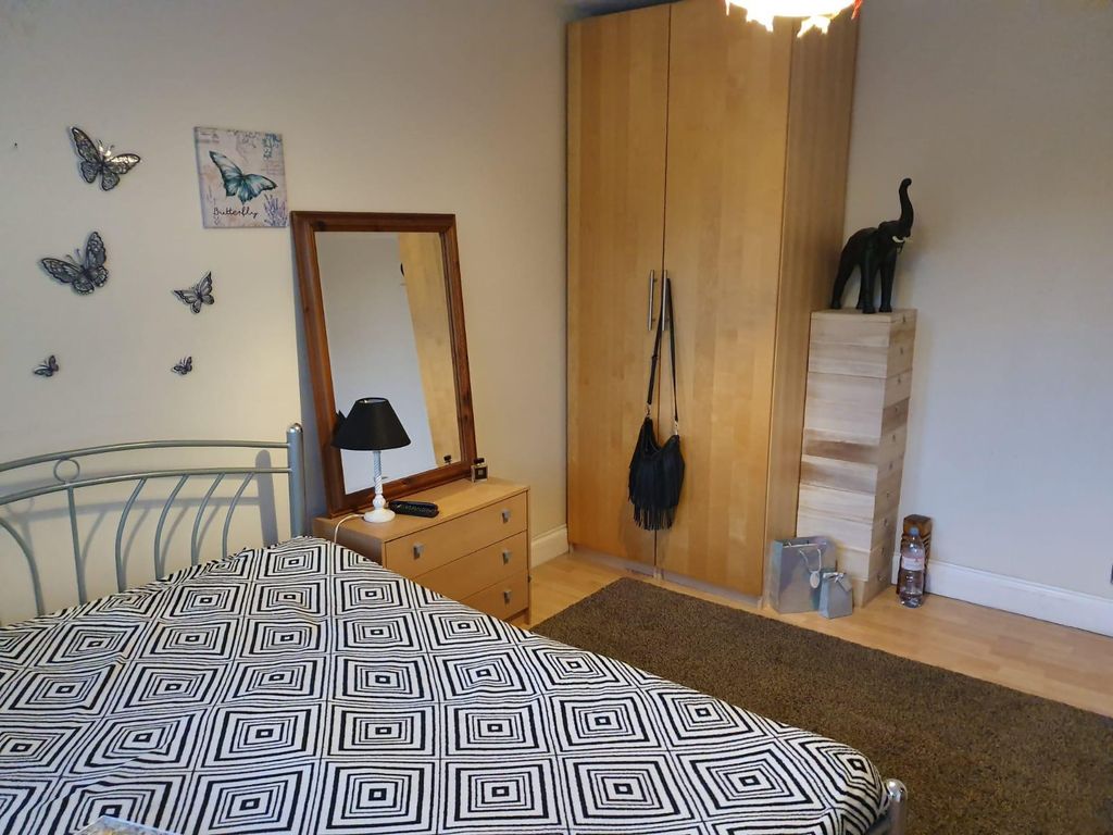 Property photo 1 of 4