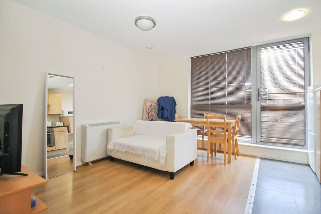 Property photo 2 of 12 Picture No. 37