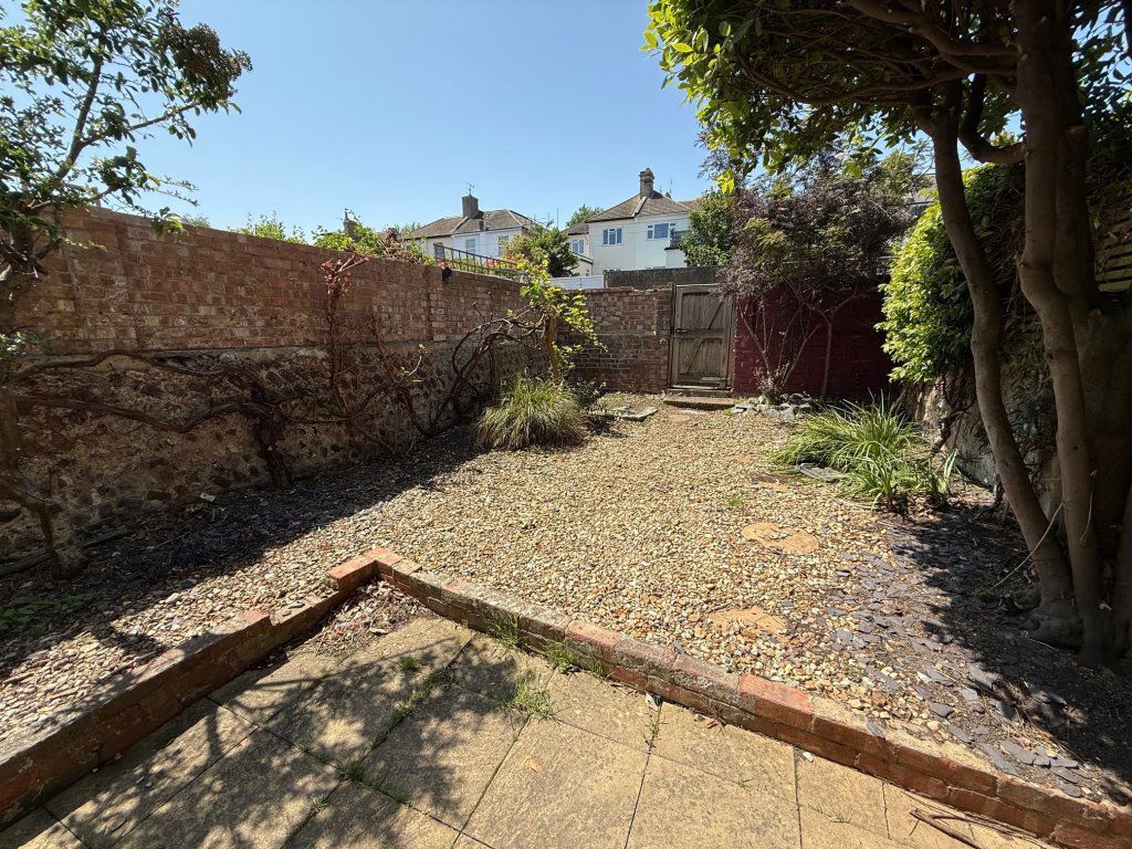 Property photo 1 of 4