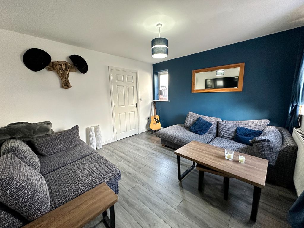 Property photo 2 of 22