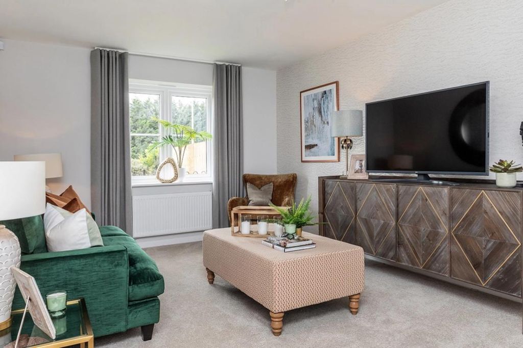 Property photo 3 of 8