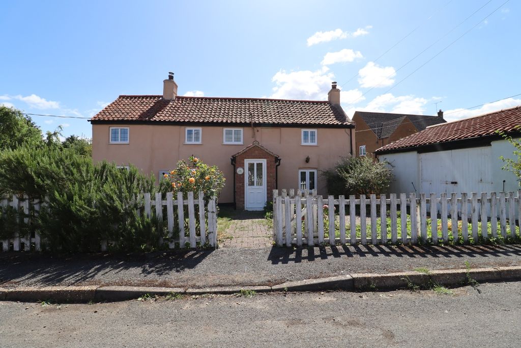 Property photo 1 of 25 4455490