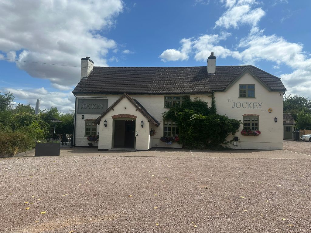 Property photo 1 of 17