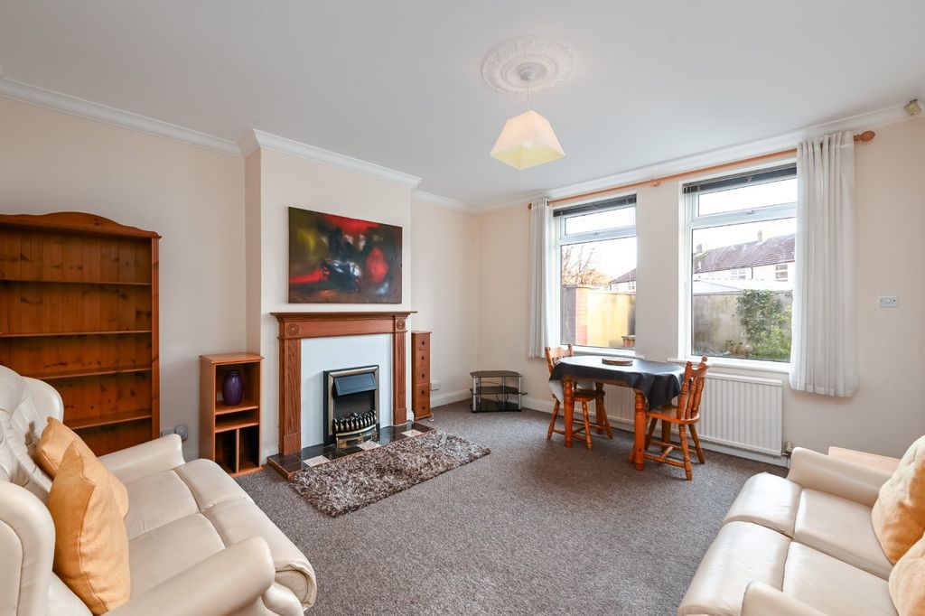 Property photo 2 of 11 Picture 2