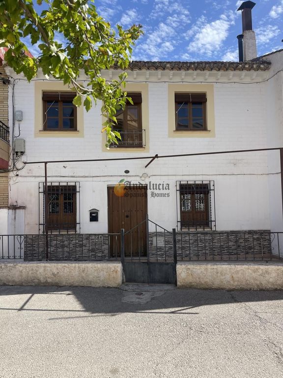 Property photo 3 of 39