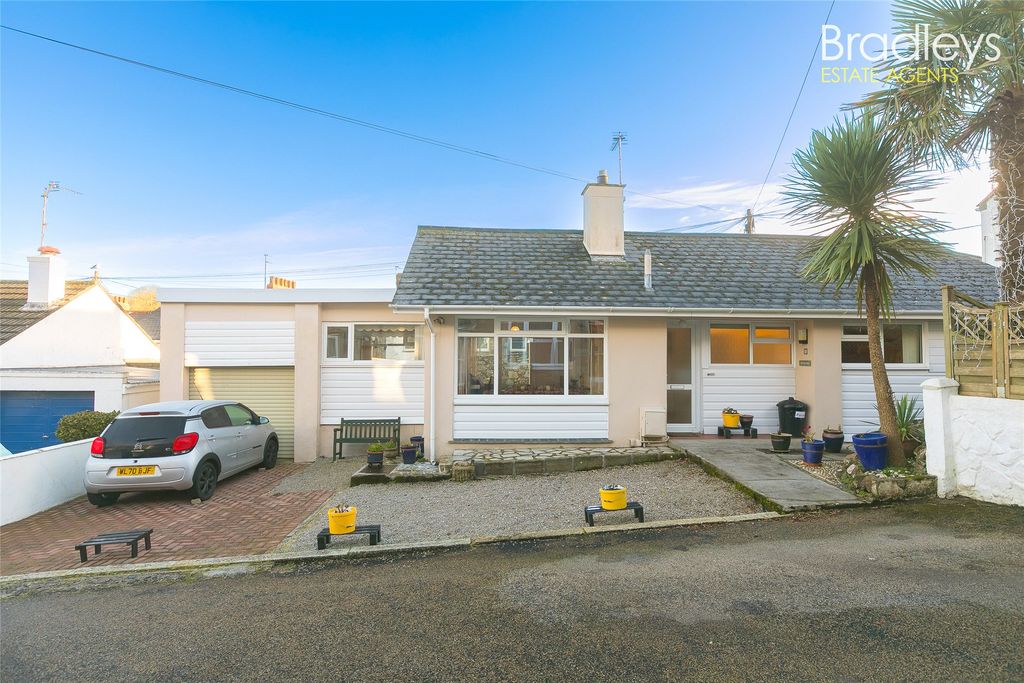 Property photo 2 of 18 Picture No. 11