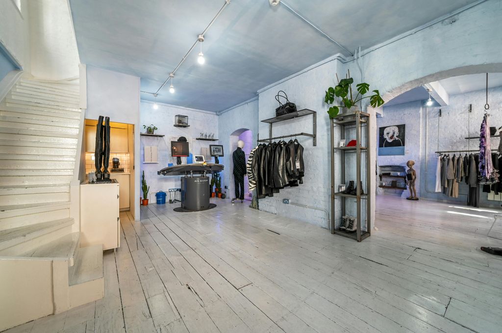 Property photo 2 of 8 MD-Bc-1-3Frenchplace-17.Jpg