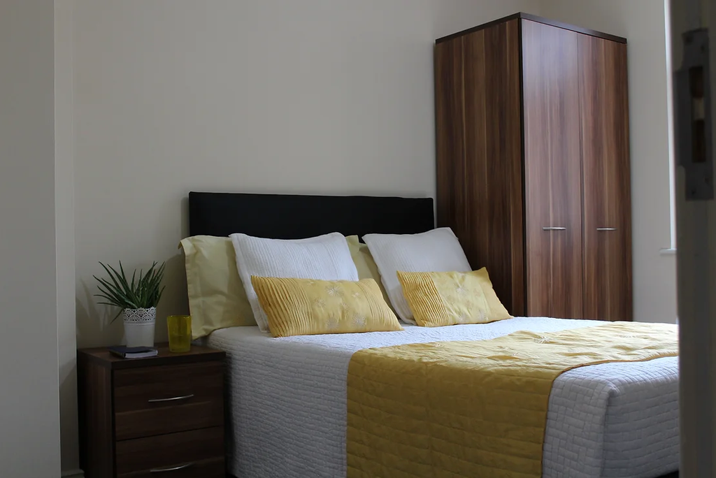 Property photo 3 of 6