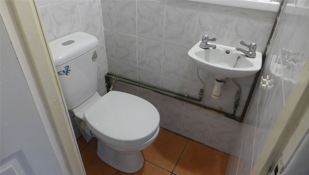 Property photo 3 of 13 Picture No. 15