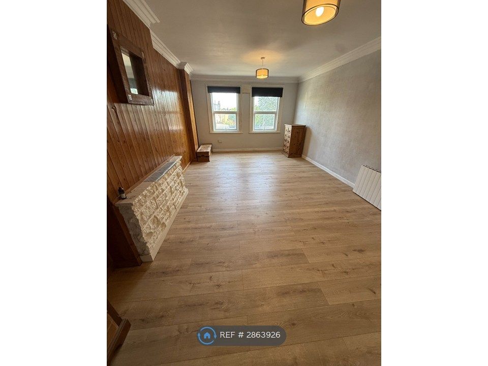 Property photo 1 of 2
