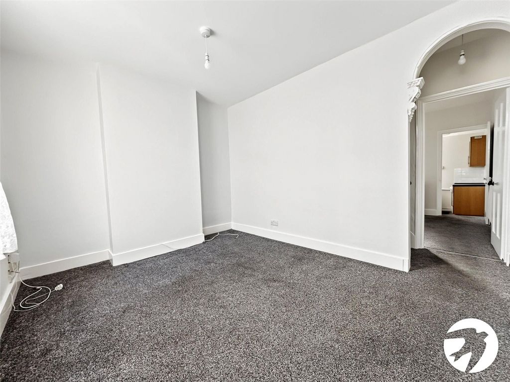 Property photo 2 of 8 Picture No. 03