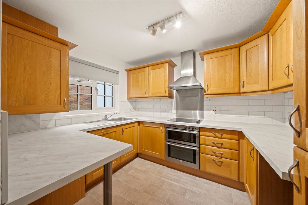 Property photo 2 of 10 Picture No. 20