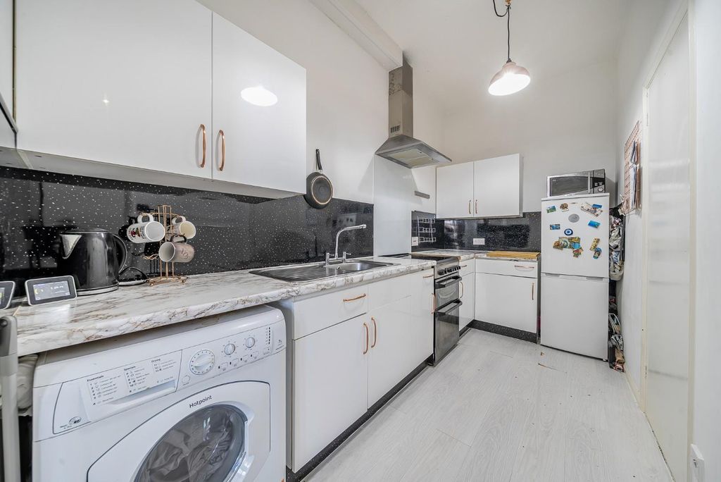 Property photo 3 of 11 1346752-8-68B99c5183Cf2.Jpg