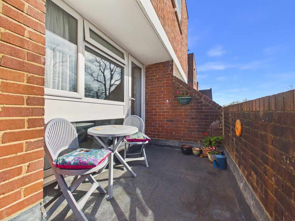 Property photo 2 of 13 Balcony