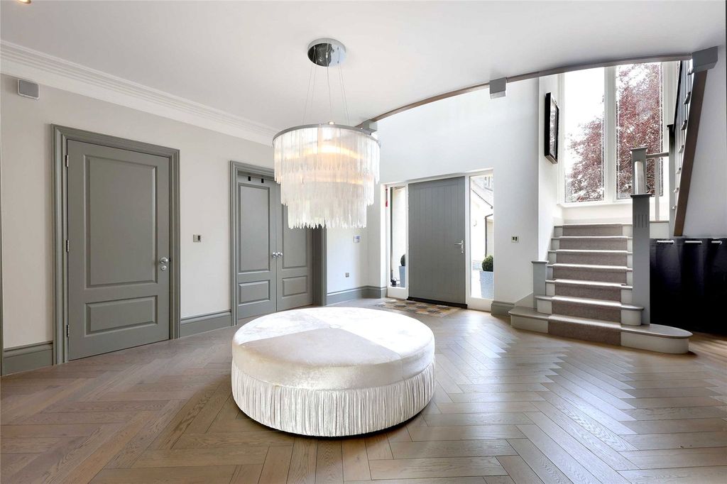 Additional image 8 of 6 bed detached house for salePenn Road, Beaconsfield, Buckinghamshire HP9