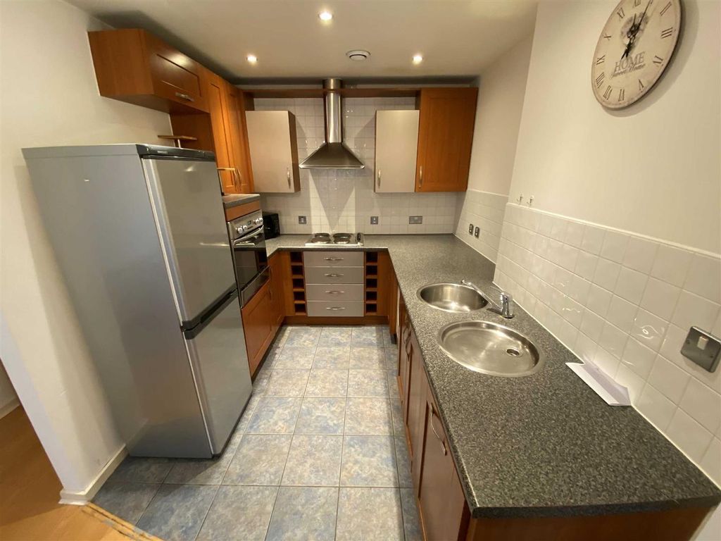 Property photo 3 of 9