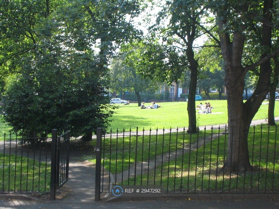 Property photo 3 of 10 The Square
