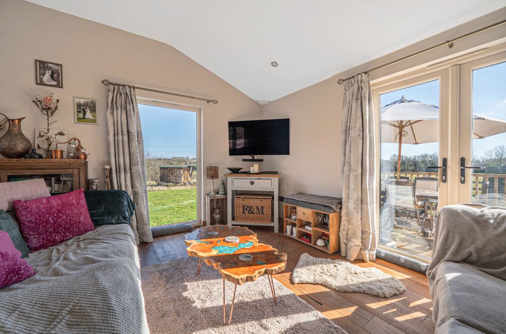 Additional image 7 of 3 bed detached bungalow for saleBoston Lane, Hinton-On-The-Green, Evesham WR11