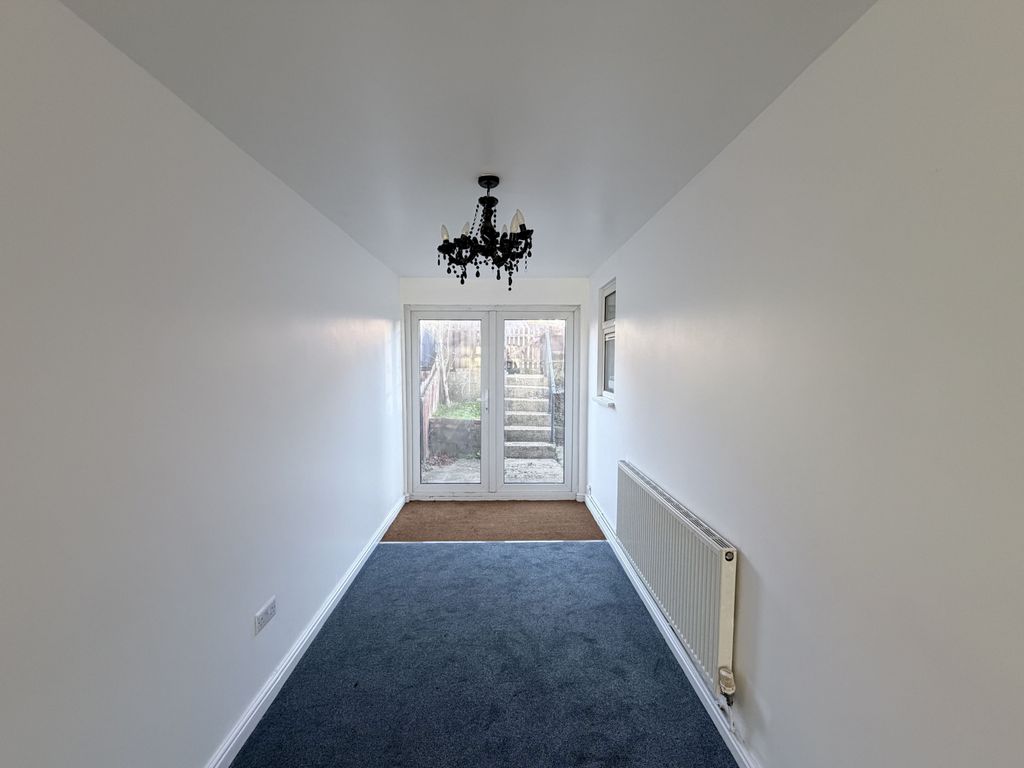 Property photo 3 of 10 Gallery