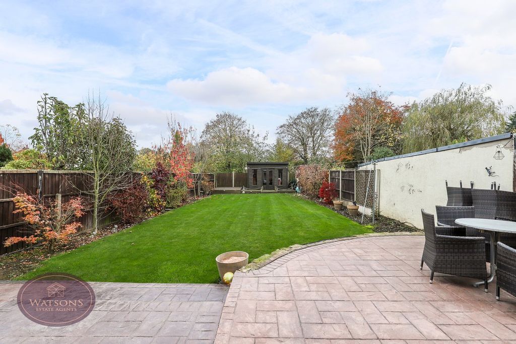 Property photo 2 of 29