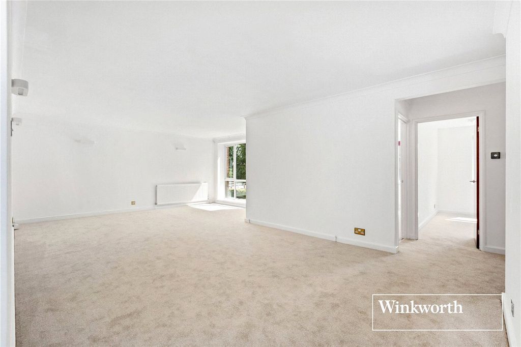 Property photo 3 of 13 Picture No. 23