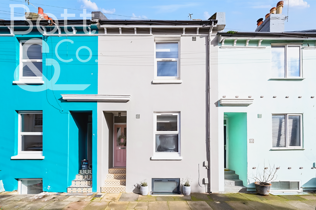 Property photo 2 of 28