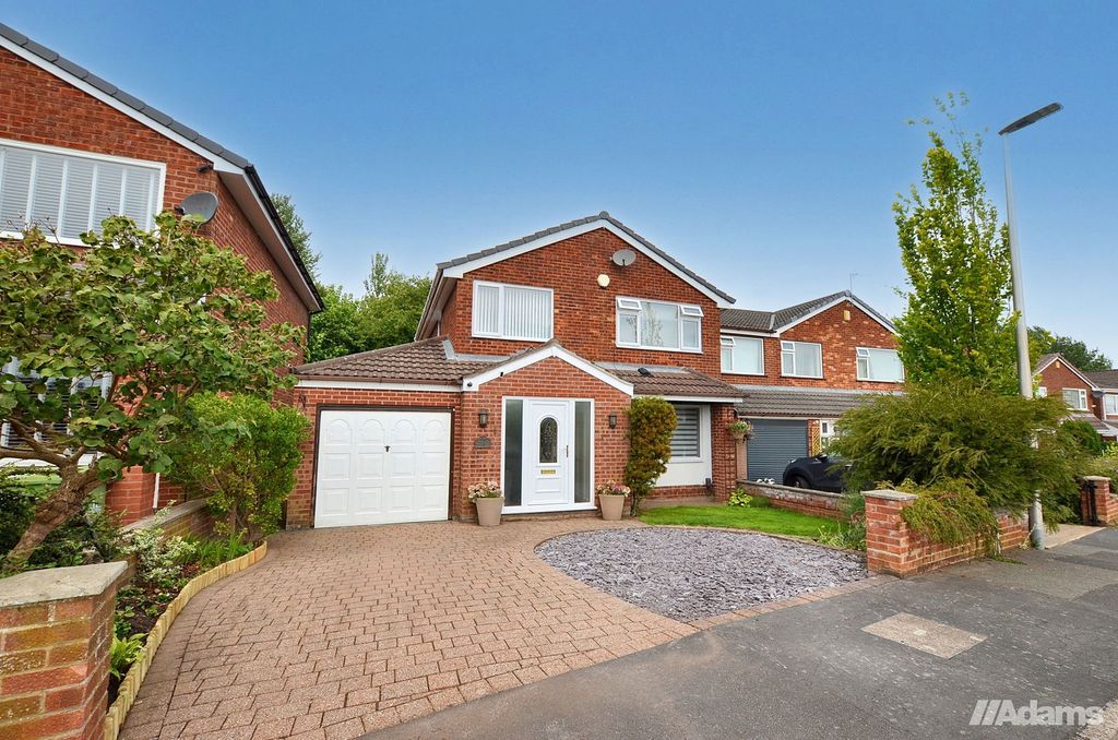 Property photo 1 of 32