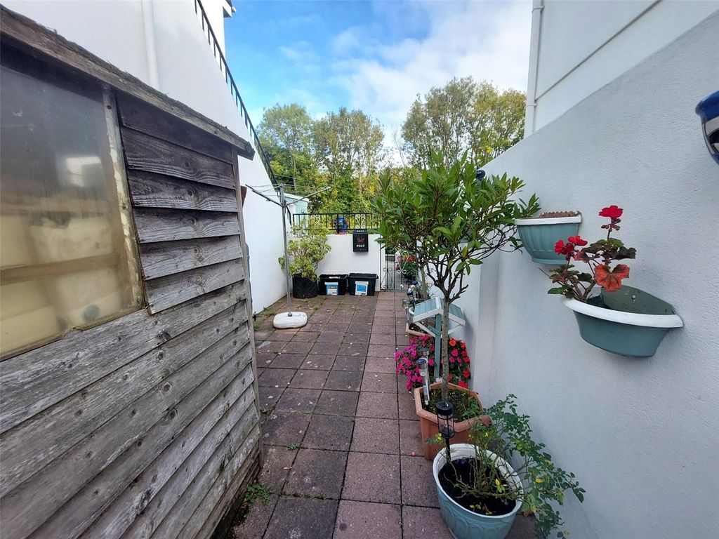 Property photo 2 of 7 Picture No. 02