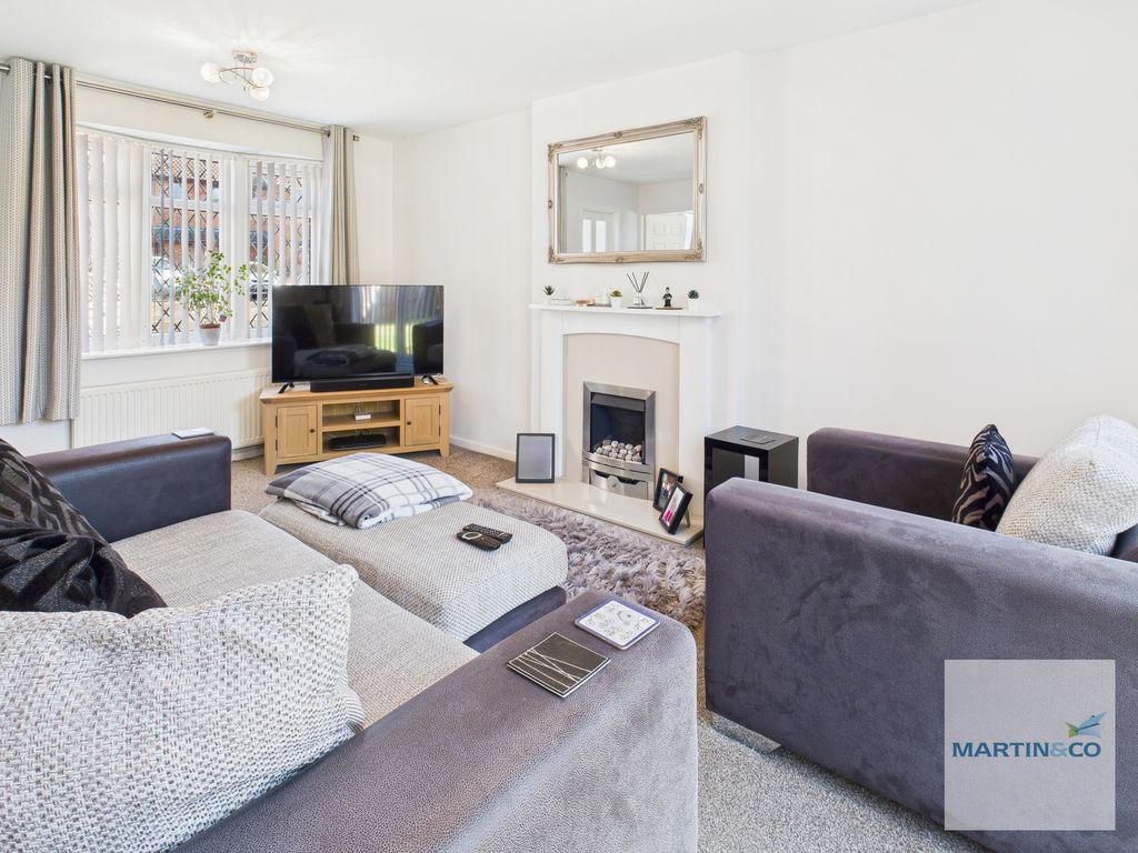 Property photo 3 of 16 Lr2