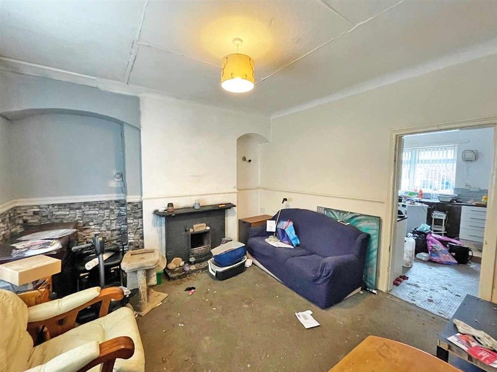 Property photo 3 of 8