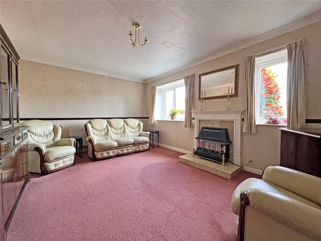 Property photo 2 of 18 Picture No. 02