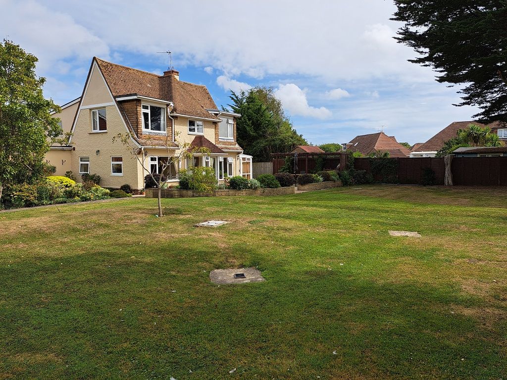Property photo 3 of 37