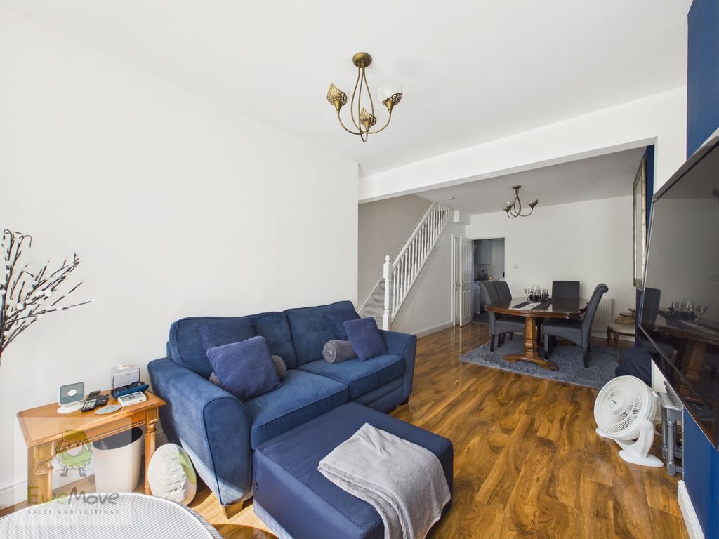 Property photo 3 of 17 Living Dining Room