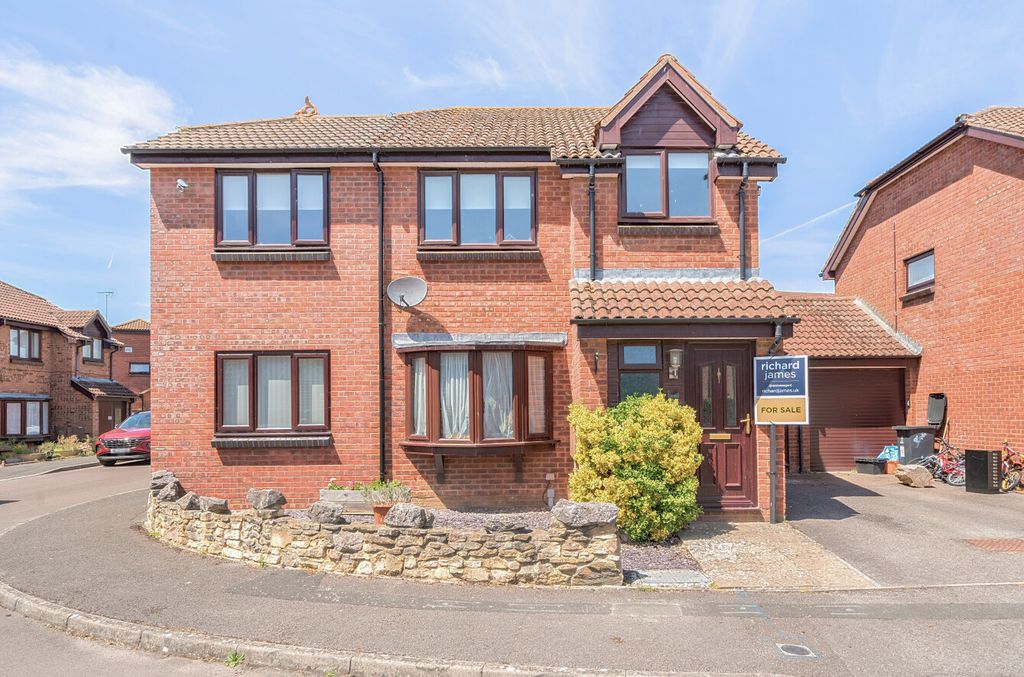 Property photo 1 of 14 131642426868107A4Be8E