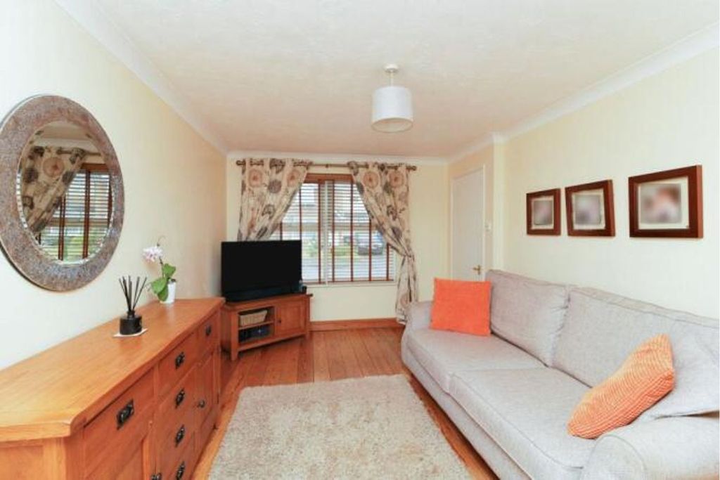 Property photo 3 of 17