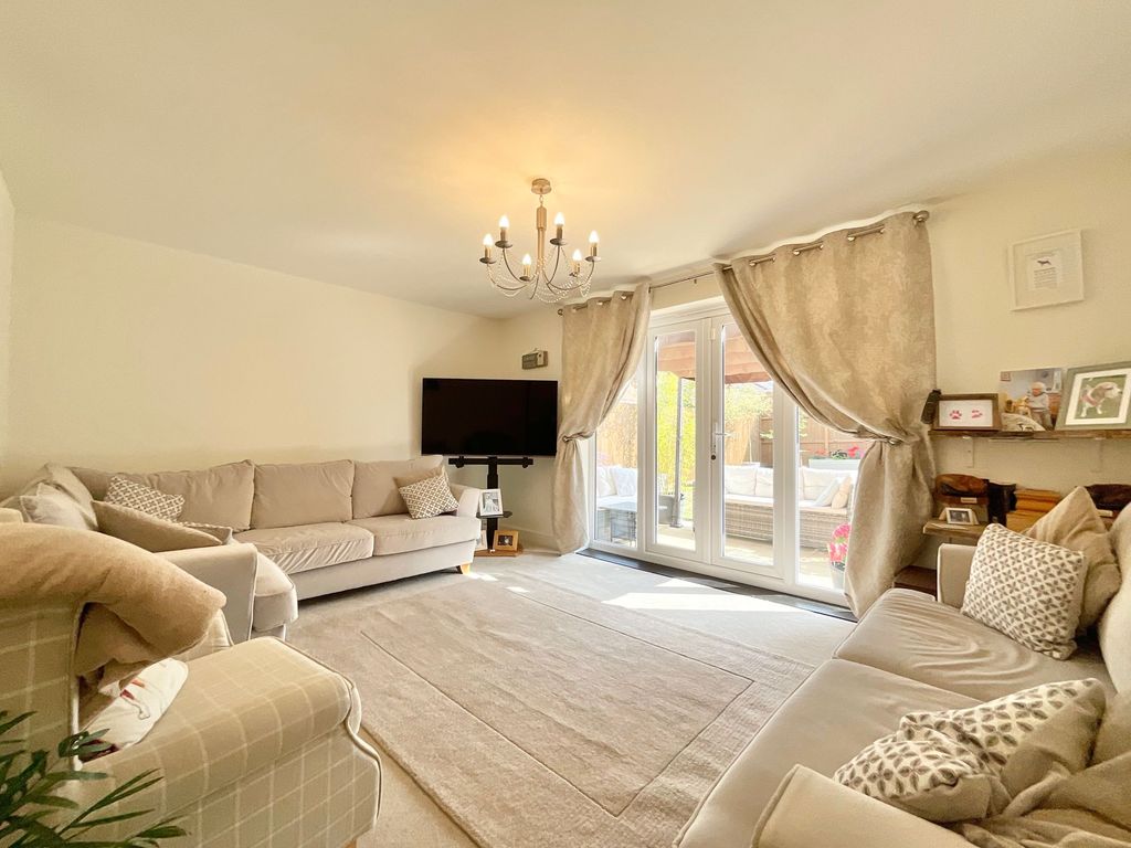 Property photo 1 of 23
