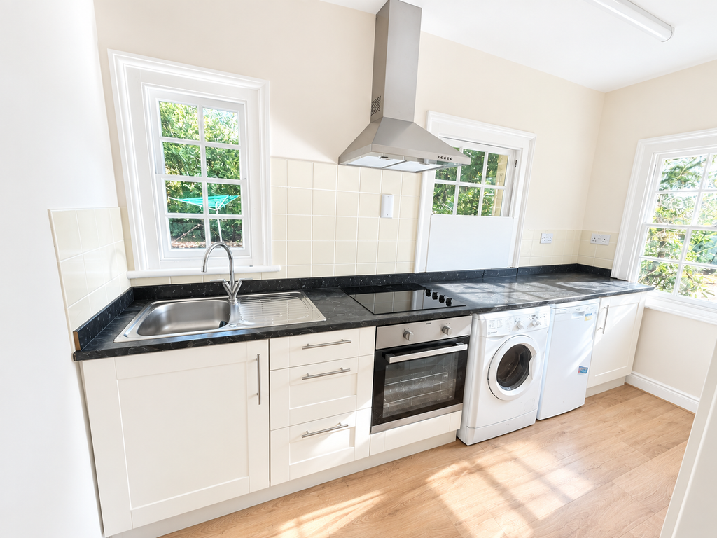 Property photo 2 of 6 Kitchen1