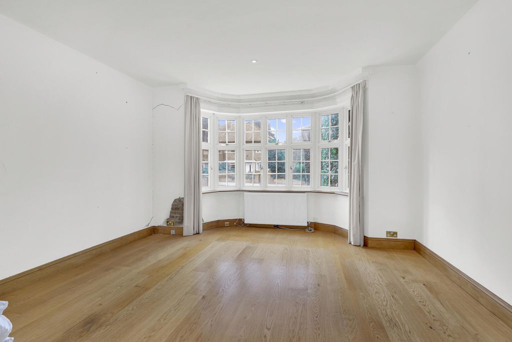 Property photo 3 of 12 Living Room