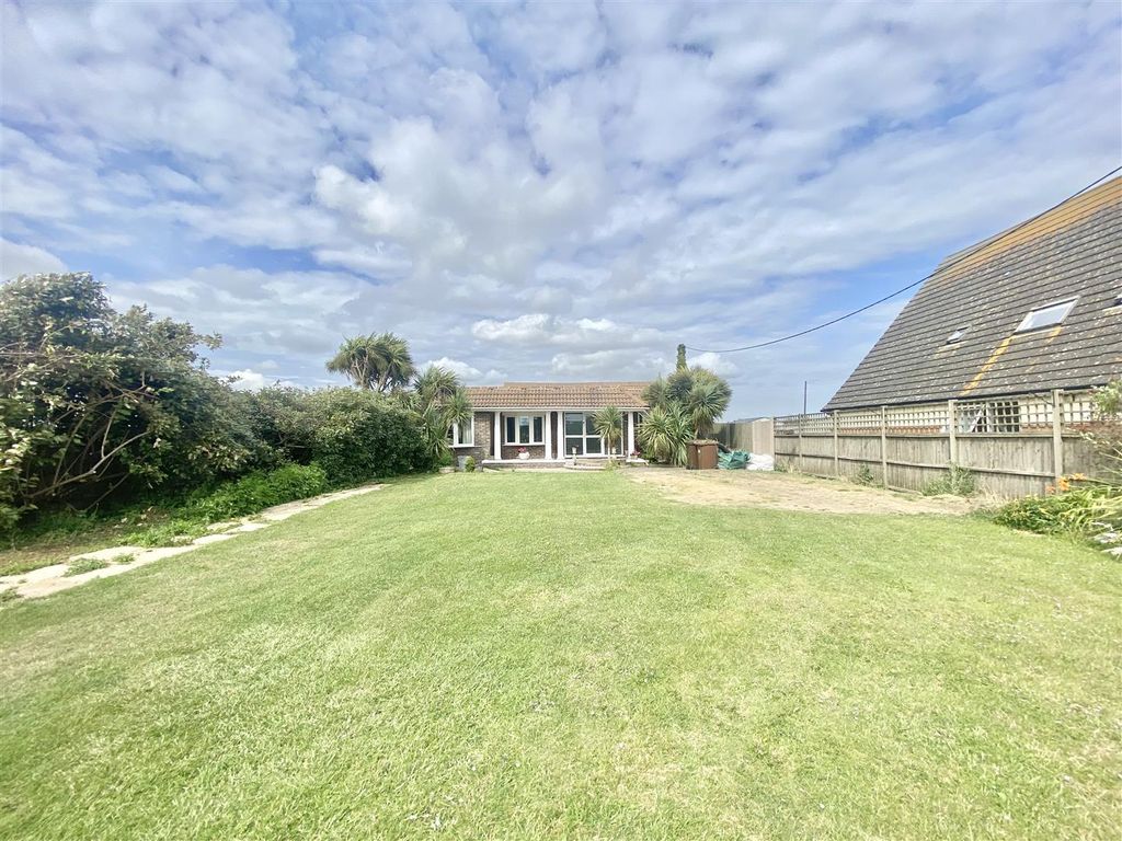 Property photo 1 of 28