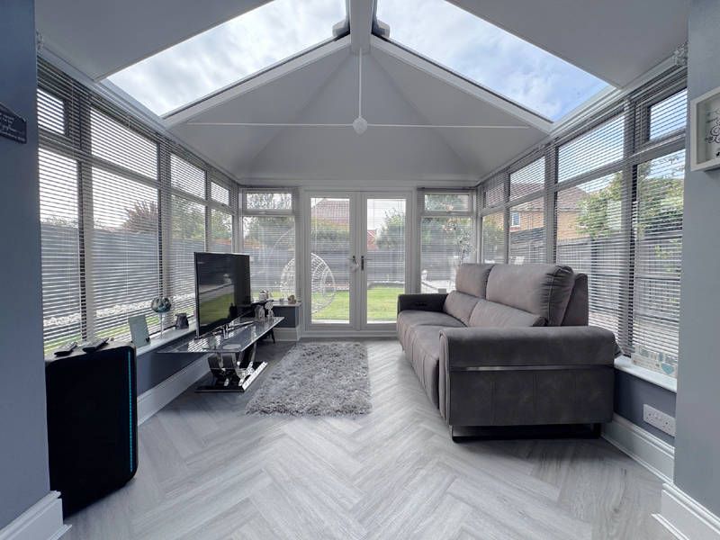 Property photo 2 of 36 Conservatory