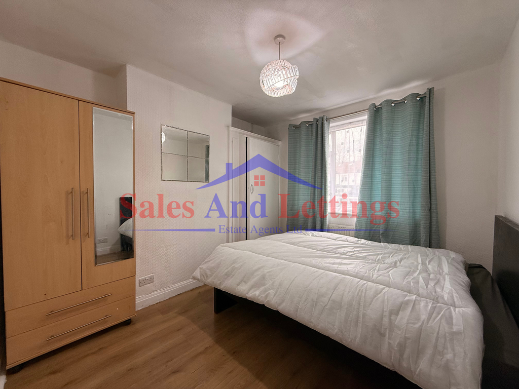 Property photo 1 of 2